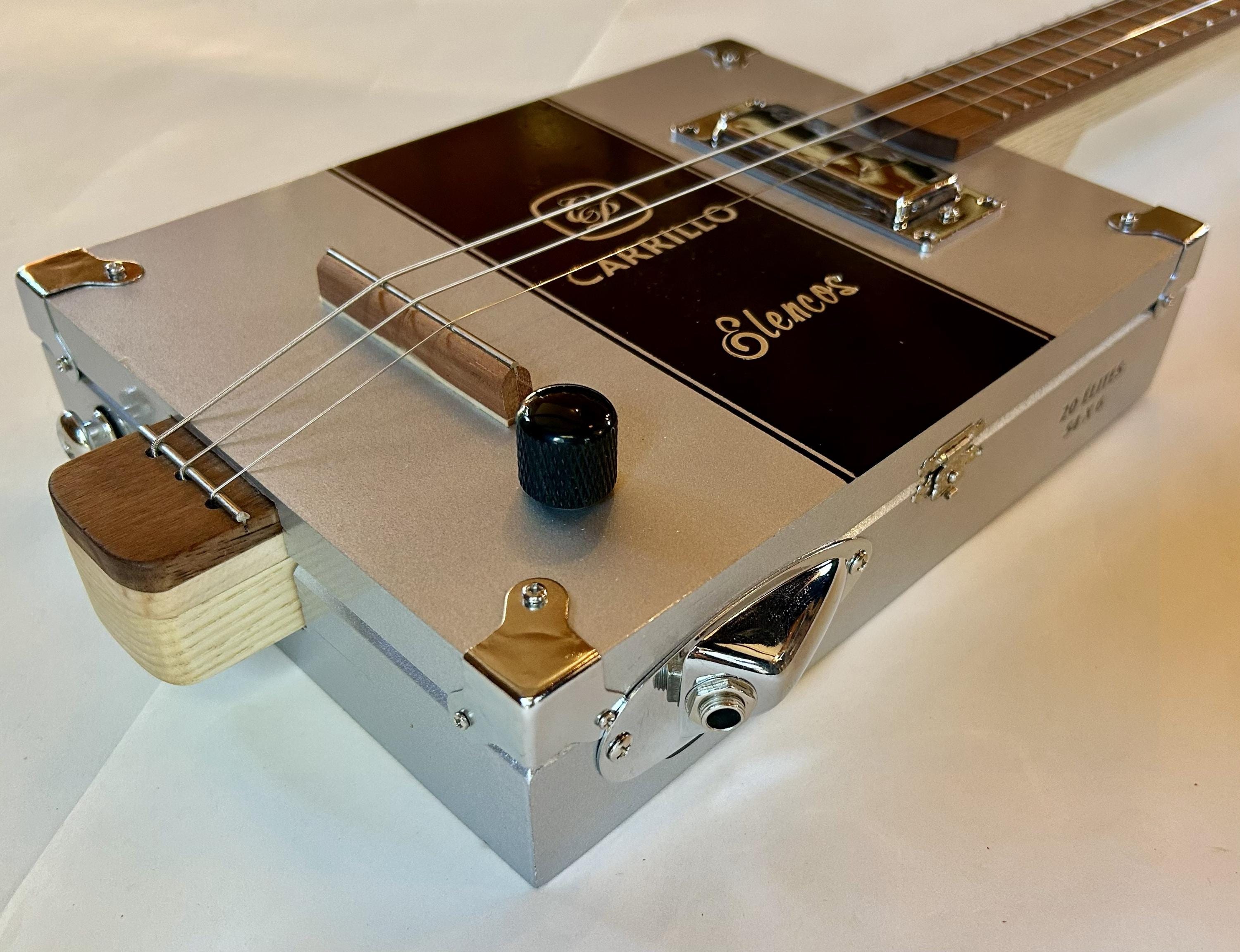 3 Oder 4 Saiten Cigar Box Gitarren-Stanzbox, Humbucker Pickup, Vol & Tone PREMIUM