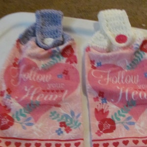 2 hand crocheted kitchen towels follow your heart hearts and flowers