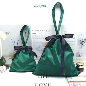 Custom velvet drawstring bag, Brand print,Reusable velvet handbag,High quality storage bags for intimate apparel,Portable Clothes Organizer