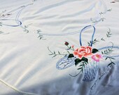 Embroidered Tablecloth. Square Tablecloth. Vintage Linen Tablecloth. Vintage Machine Embroidered Pale Yellow Linen Tablecloth RBT2879