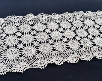 Vintage Crocheted White Lace Table Runner RBT2056 Kitchen & Dining