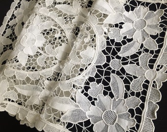 Vintage Handmade Venetian Style WHITE Needle Lace Table Runner