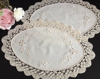 A Pair of Hand Embroidered Vintage Placemat Doilies with Bobbin Lace in Natural Neutral Colour