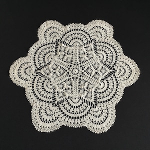 Handmade Vintage Crocheted Cotton Lace Doily. Table Centrepiece Mat