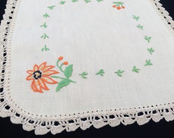 Vintage Embroidered Ivory Linen Doily with Orange Daisy Design Doily and Ivory Crochet Lace Edging RBT2239