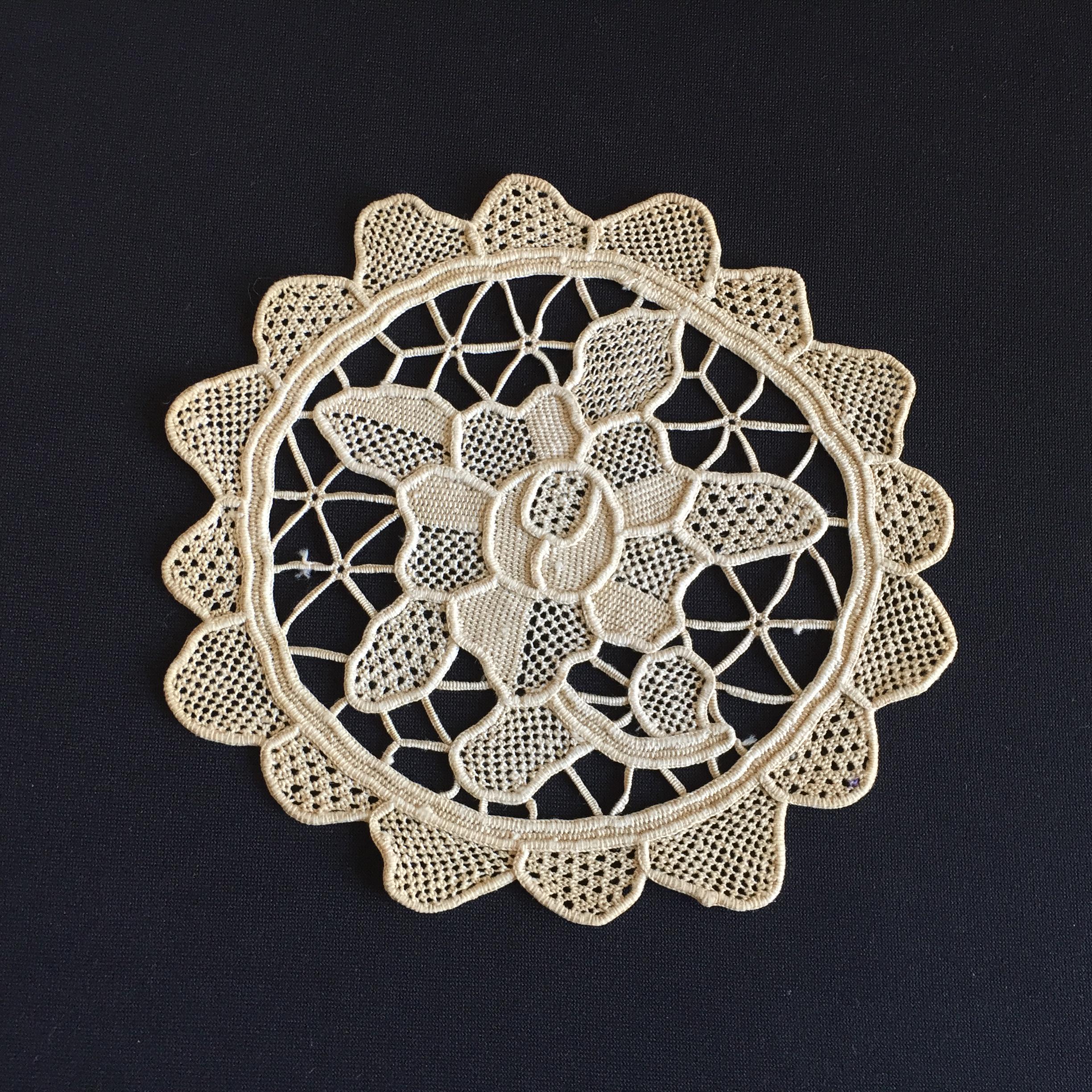 Burano lace - Etsy 日本