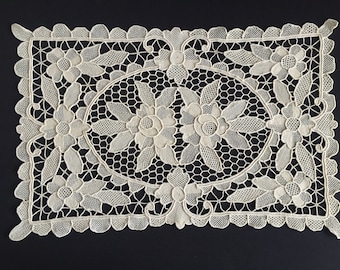 Venetian Style Needle Lace Doily or Tray Cloth/Placemat