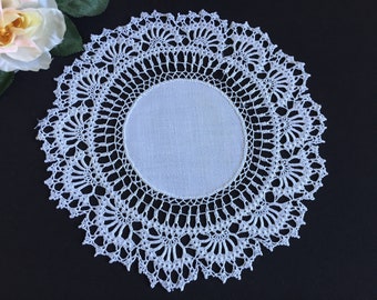 Edwardian Antique Handmade Linen and Crocheted Lace Whitework Doily