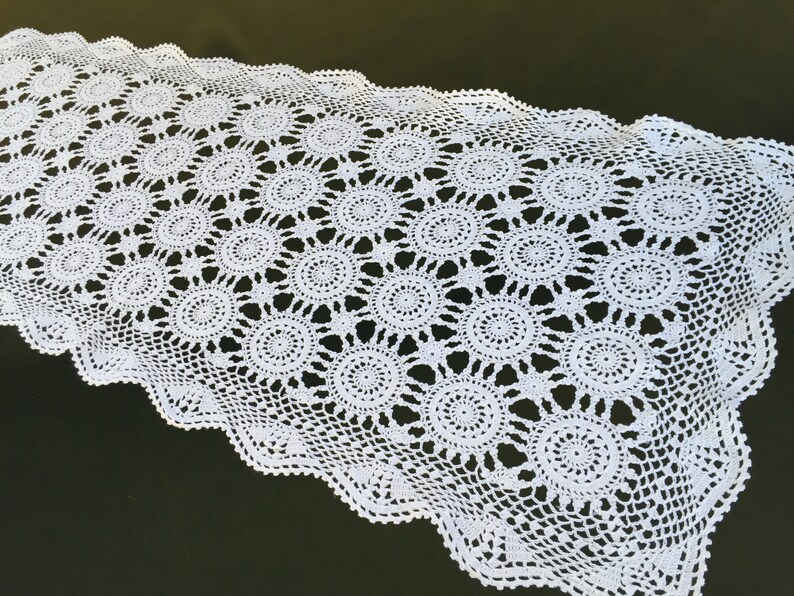 Crochet Lace Table Runner Vintage Crocheted Table Runner RBT3213