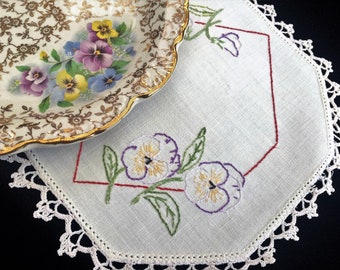 Linen Doily. Vintage Embroidered Off White Linen Doily. Small Hexagonal Linen Doily with Pansies and Crochet Edging RBT3517