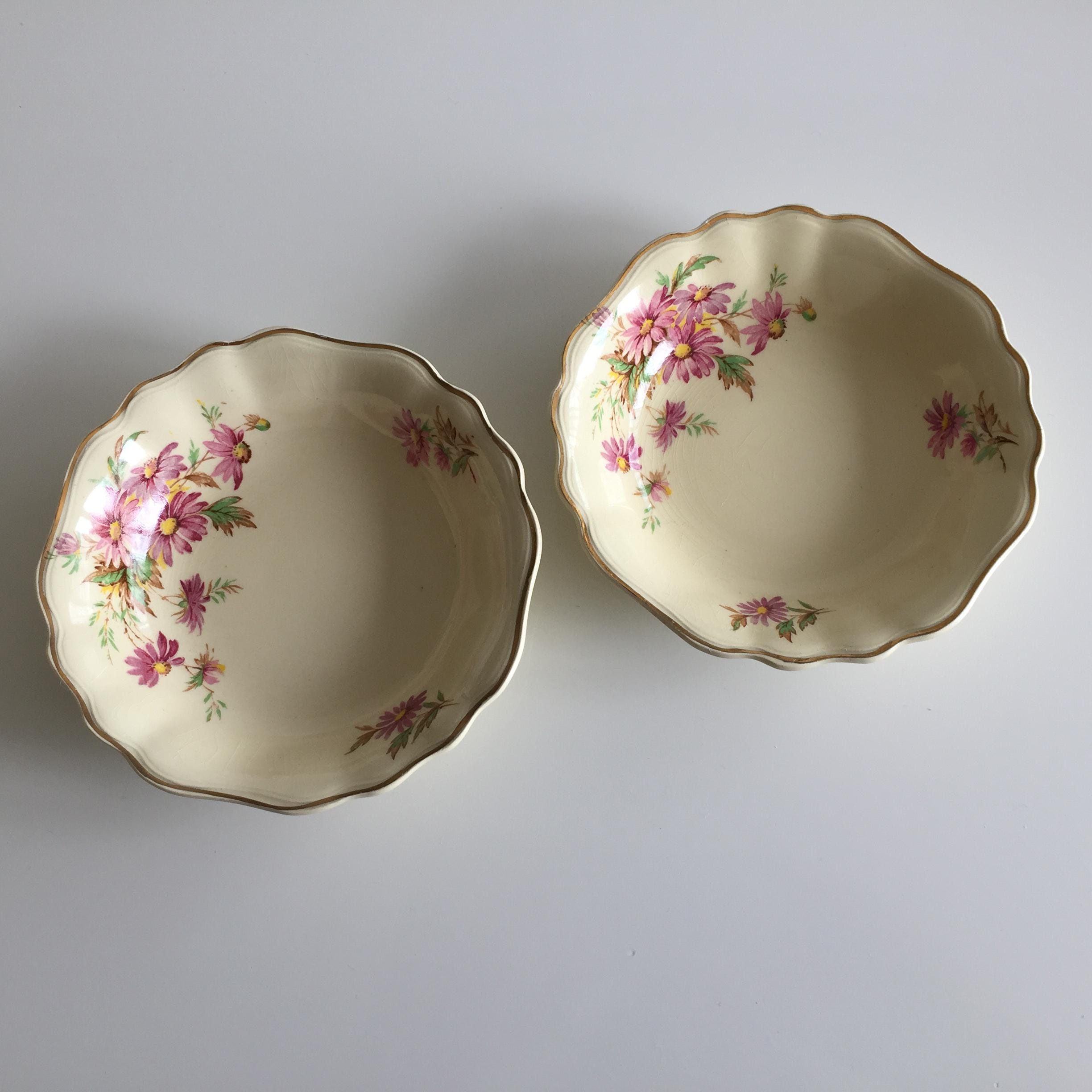A Pair of Vintage J G Meakin (england) Sunshine Pattern Compote