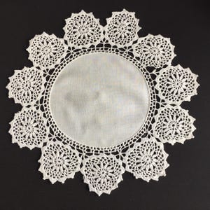 Edwardian Antique Handmade Linen and Crocheted Lace Whitework Doily
