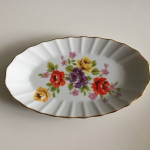 Westminster Australia Vintage Porcelain Ring/Trinket Dish, Oval Jewellery Tray "INGA 1229" Pattern Limited Edition with Roses