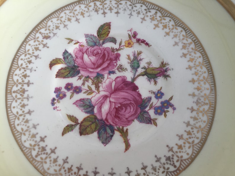 Johnson Brothers JB33 Pattern Small Vintage Saucer Old English Series