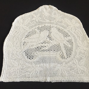 Mary Card Designed &quot;Lovebirds&quot; Tea Cosy (1936) Vintage Crochet Lace Teapot Cover