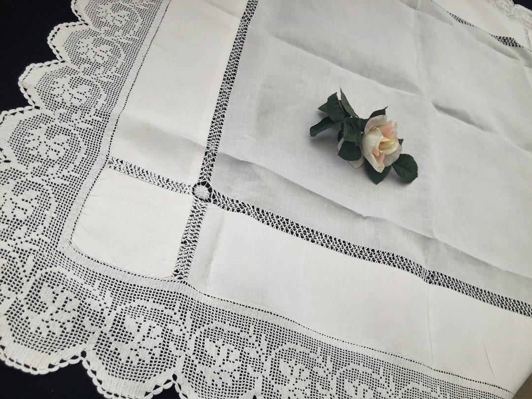 Vintage Irish Lace and Linen Tablecloth. White Linen Etsy