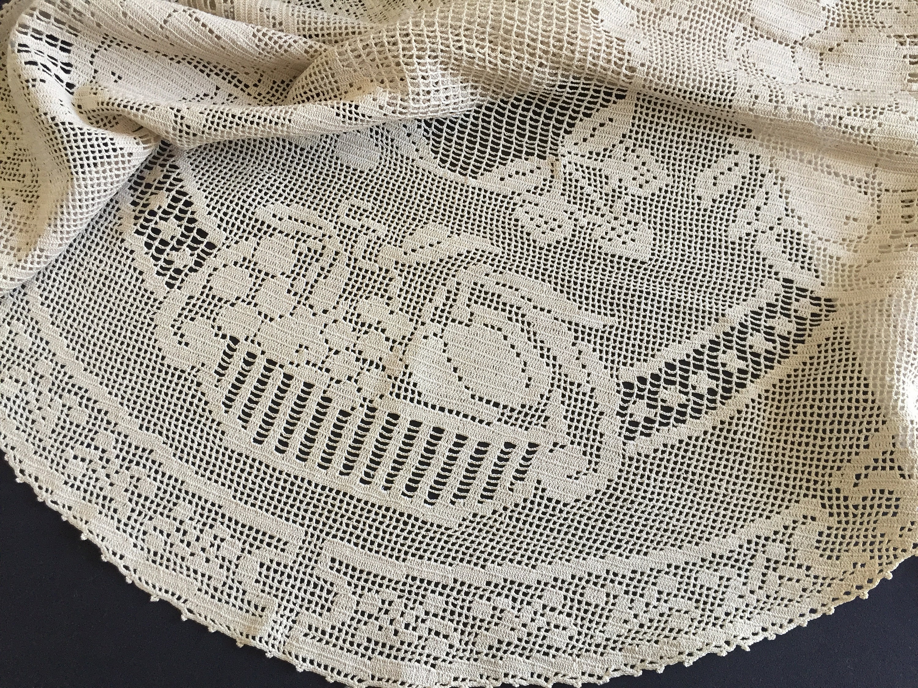 21 Crochet Filet Charts with Blankets, Doilies, and Appliqués 14 Fruit Set Doilies Chart No. 60 Crochet Pattern