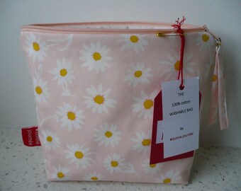 Purse, cosmetic bag, bag, bonnejourneenz, makeup bag, gift, cotton, washable, patchwork, travel accessories, toilet bag, bonne journee