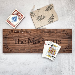 Planche de cribbage personnalisée, jeu de société pour berceau personnalisé fait main, cadeau pour papa