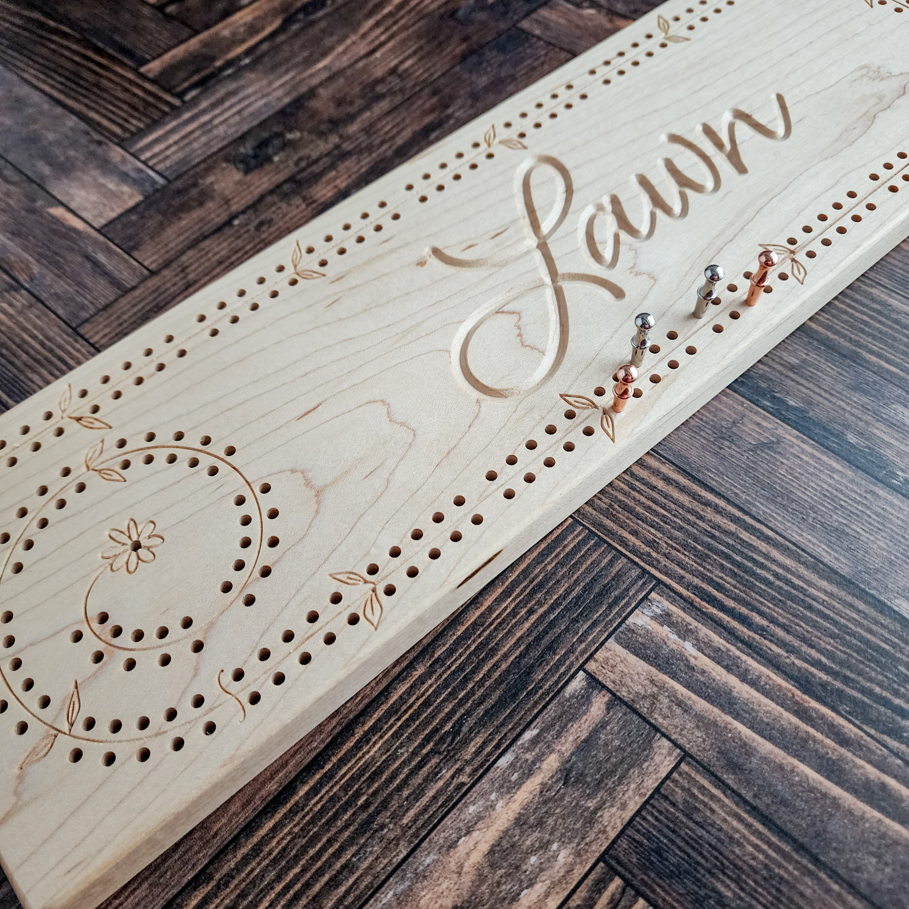 Custom Cribbage Board with Flower Design, Mother&#39;s Day Gift For Mom Birthday