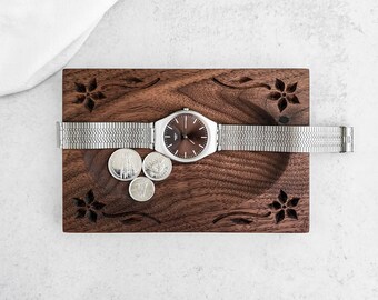 Handcrafted Walnut Trinket Dish: Carved Floral Ring Holder