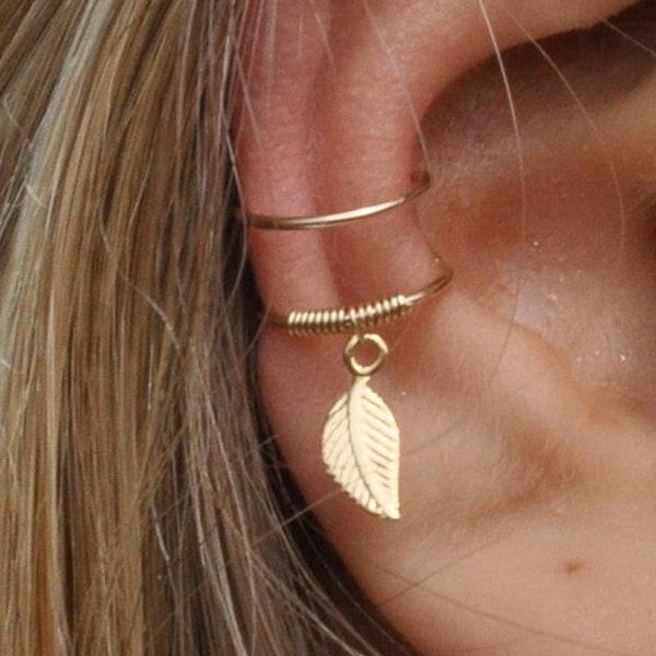 Ear Cuff no Piercing Needed Dangling Charm, Fake Conch Ring, Cuff Earring Gold, Mid Ear Cuff Clip on