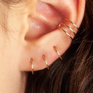 Silver Wire Hoop Earrings Huggers with Latch, Simple Hoop Earrings, Tiny Huggie Earrings, Dainty Hoops Set
