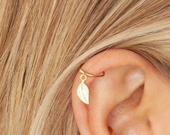 Gold Cartilage Hoop with Charm, Helix Piercing in Gold Filled 14Kt