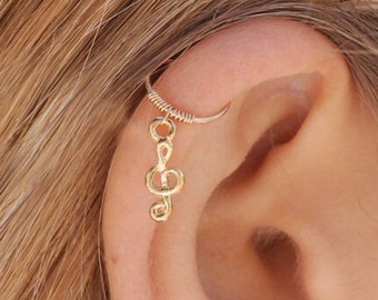 Valentines Gift, Helix Piercing, Hoop Ring Treble Clef Gold, Seamless Endless Earring
