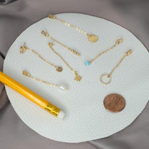 Oorbelketting, hangoorbellen achterkant, ketting kwastje, gouden kettingbedel afbeelding 4