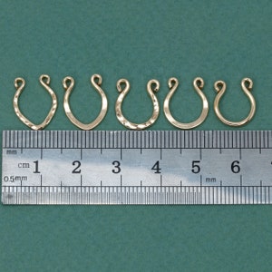 Anneau de septum faux V martelé, aucun piercing nécessaire, bijoux de septum de texture or, manchette de septum de nez image 4