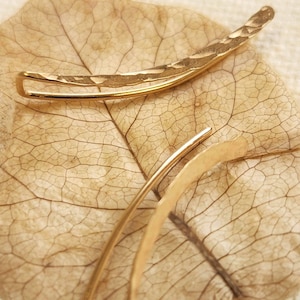 14K Solid Gold filled oorknopjes, minimalistische oorklimmers, oorcrawler goud, kleine staafjes oorbellen, gouden oorspelden