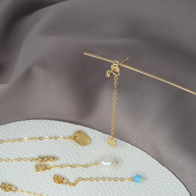 Oorbelketting, hangoorbellen achterkant, ketting kwastje, gouden kettingbedel afbeelding 7