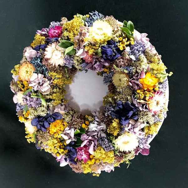 Wreaths. Dried flowers