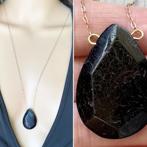 Riesige schwarze Turmalin Halskette Gold oder Silber Kette, Rohe Turmalin Halskette, Rohe Heilung Kristall Halskette, Schutz Halskette, EXAKTE STEIN