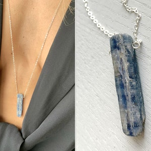 Raw Blue Kyanite Necklace, Natural Kyanite Jewelry, Blue Crystal Necklace Silver, Raw Crystal Necklace, Raw Stone Necklace, Gift for Mom