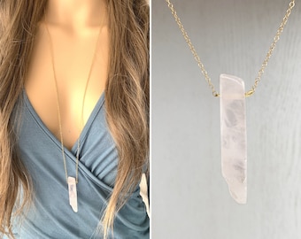 ROSE QUARTZ NECKLACE, Long Rose Quartz Crystal Necklace Gold, Pink Gemstone Necklace, Rose Quartz Pendant Necklace, Raw Rose Quartz Jewelry