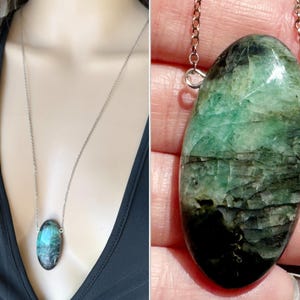 Echte Smaragd-Halskette, rohe Smaragd-Anhänger-Halskette, Grünstein-Halskette, Mai-Geburtsstein-Halskette, Smaragdkristall-Schmuck, EXAKTER STEIN