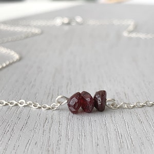 Collar con piedra natal de enero, collar de cristal de granate rojo para mujer, regalo de cumpleaños para esposa, collar de regalo para el día de la madre, joyería con piedras preciosas rojas