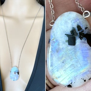 Collier arc-en-ciel en pierre de lune, pendentif en pierre de lune, bijoux en pierre de lune brute, collier en cristal en argent, colliers de pierres précieuses pour femme PIERRE RÉELLE