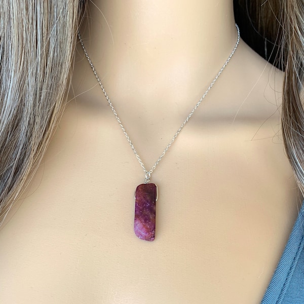 Raw Lepidolite Necklace, Raw Lepidolite Pendant, Healing Crystal Necklace, Healing Necklace, Real Lepidolite Stone, Purple Crystal Pendant