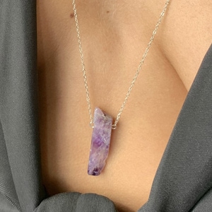 Lila Amethyst Halskette Silber Amethyst Schmuck, Roher Amethyst Anhänger, Lila Edelstein Anhänger, Heilsteine, Lila Kristall Halskette