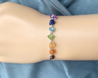 All 7 Chakras Bracelet, Seven Chakra Jewelry Gay Pride Jewlery, Rainbow Beaded Bracelet, Rainbow Crystal Boho Bracelet, Unique Gifts for Her