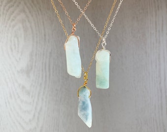 COLLAR DE AGUAMARINA EN BRUTO Plata de ley, Collar de gema azul auténtica, Joyería de aguamarina hecha a mano, Colgante de cristal azul, Chapado en oro de 14k