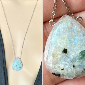 Collier arc-en-ciel avec pierre de lune en argent, collier avec pendentif pierre de lune, collier avec pierre de naissance de juin, bijoux en pierre de lune, collier de pierres précieuses, PIERRE RÉELLE