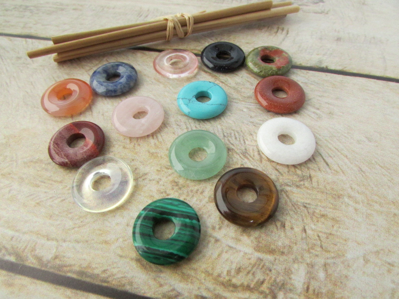 Gemstone 5 patterns, ball, round, donuts, round and flat, irregular s…