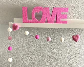 Valentine's Felt Garland,Felt Garland,Heart,Pom Balls,Felt Ball Garland,Valentine's Garland,Valentine's Decor,Pink and White,Wool