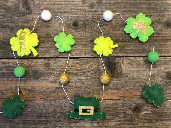 St Pats Garland,Saint Patricks Day,St Pats Felt Garland,St Pats Decor,St Patricks Day Garland,Shamrock Garland,Felt Ball Garland,Clovers