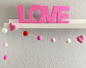 Valentine's Felt Garland,Felt Garland,Heart,Pom Balls,Felt Ball Garland,Valentine's Garland,Valentine's Decor,Red Pink and White,Wool