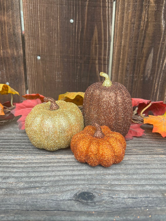 Pumpkins,Pumpkin Decor,Fall Pumpkin,Glitter Pumpkin,Halloween Pumpkin,Fall Decor,Thanksgiving,Thanksgiving Pumpkins,Harvest,Harvest Pumpkin